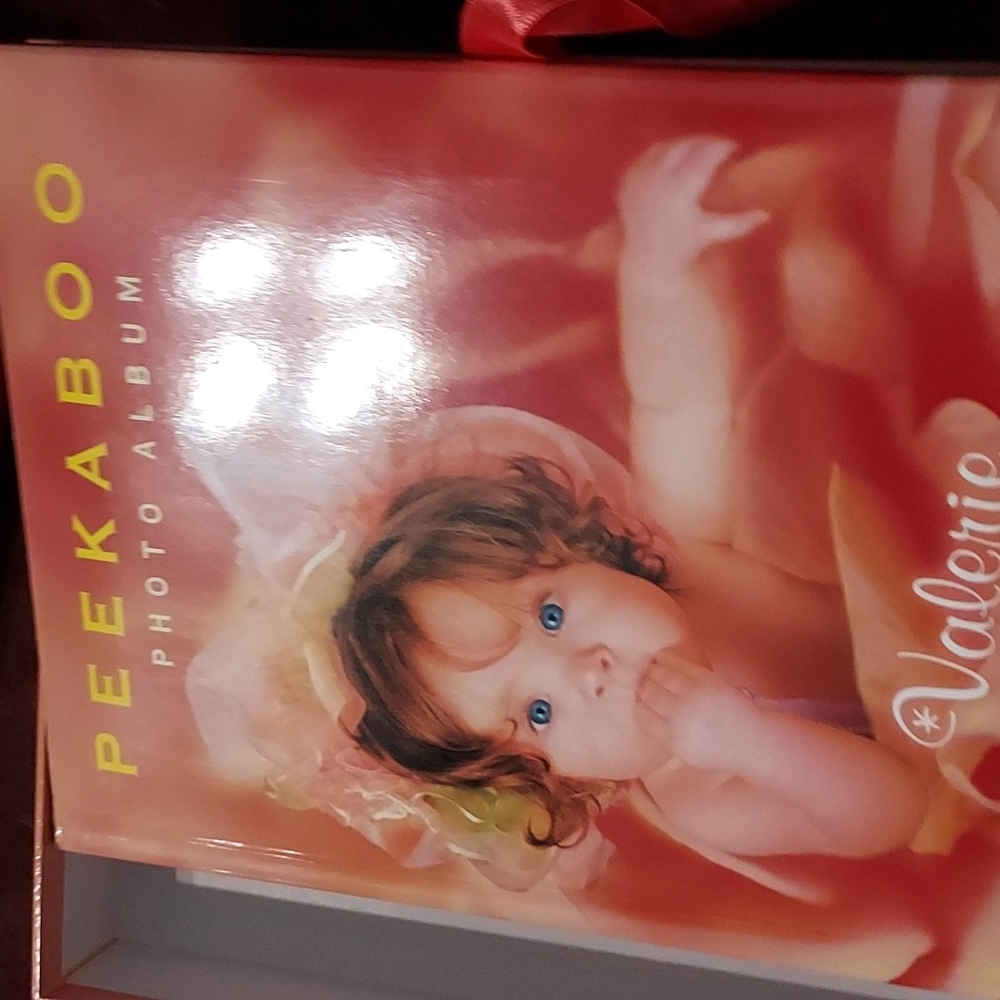 Peekaboo Baby Photo Album,multicolors have different shapes for inserting photos